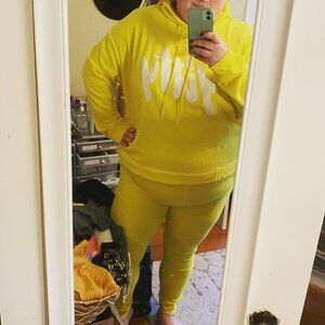 3X/22 YITTY set yellow leggings & hoodie